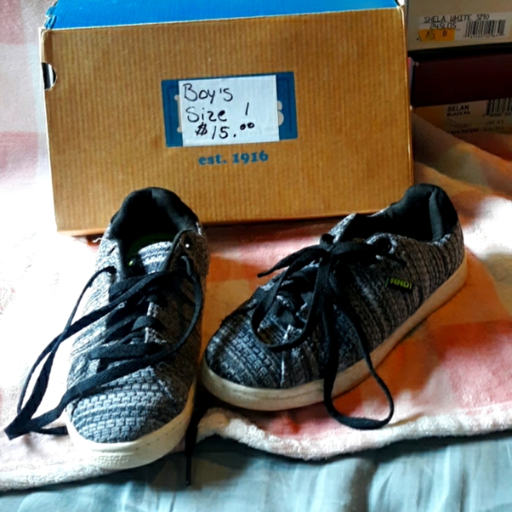 Boys size 1 sneakers